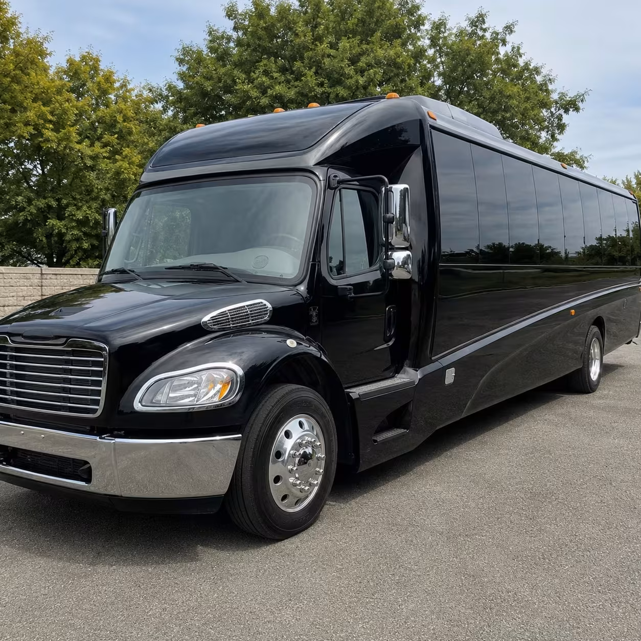 upland 18 passenger minibus rental